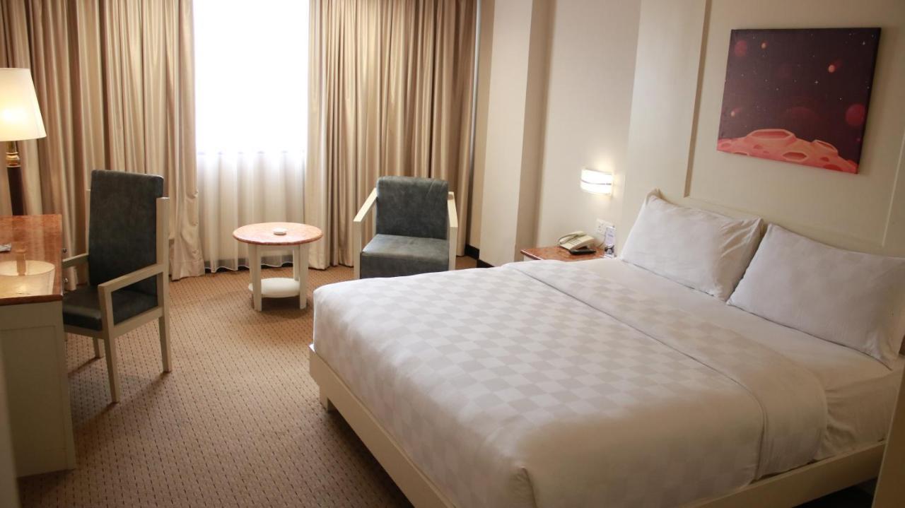 Beverly Hotel Batam Nagoya Exteriér fotografie