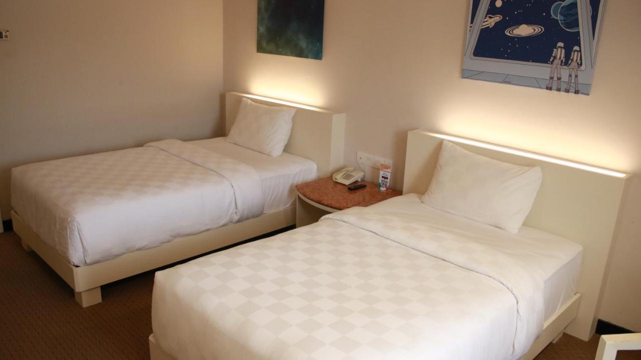Beverly Hotel Batam Nagoya Exteriér fotografie