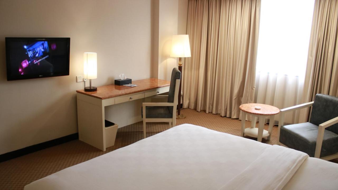 Beverly Hotel Batam Nagoya Exteriér fotografie