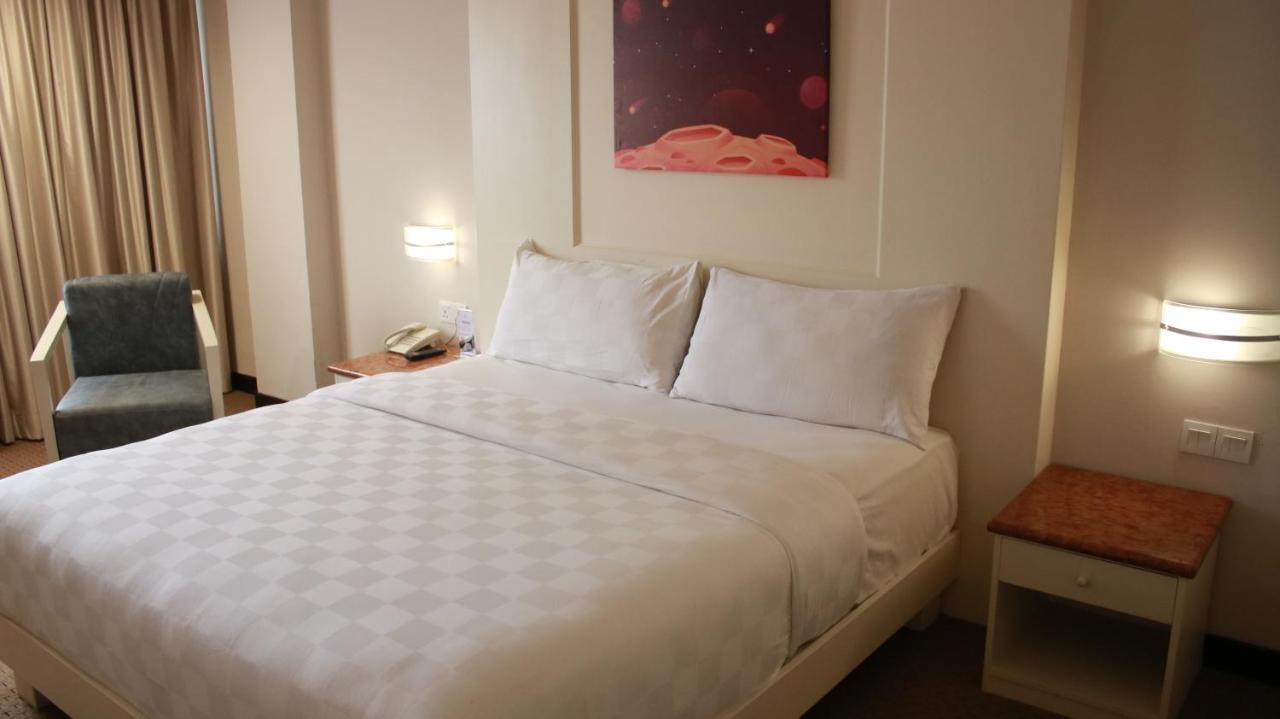 Beverly Hotel Batam Nagoya Exteriér fotografie