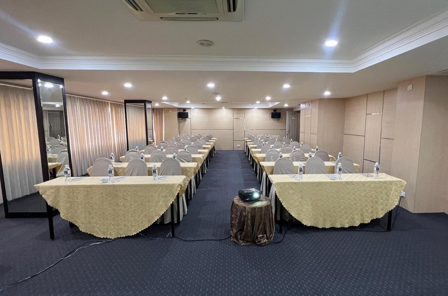 Beverly Hotel Batam Nagoya Exteriér fotografie