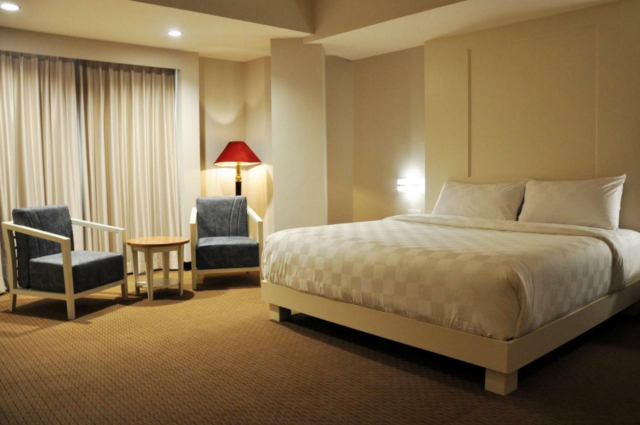 Beverly Hotel Batam Nagoya Exteriér fotografie