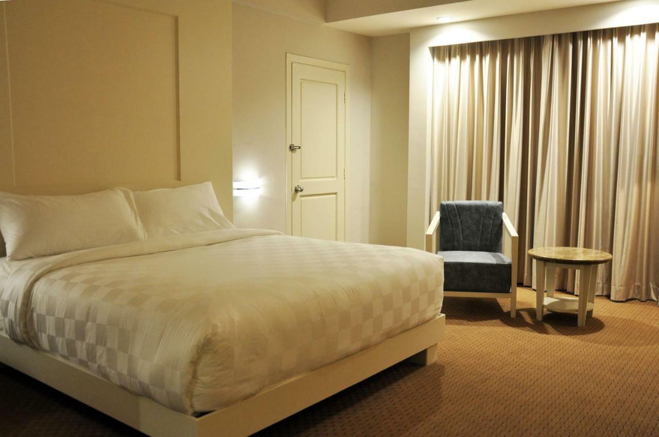 Beverly Hotel Batam Nagoya Exteriér fotografie
